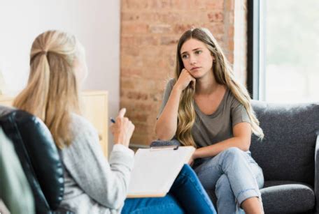 4 Common Questions About Therapy for Stepmoms .
